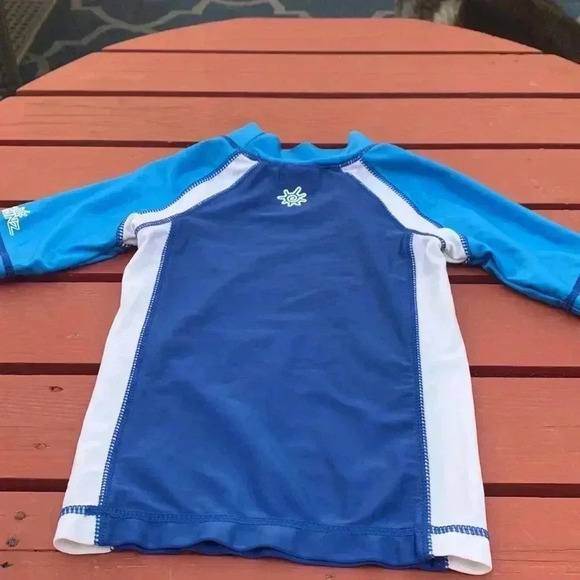 UVSkinz NWOT 50+ UV protection, short sleeve T-shirt - Picture 2 of 7